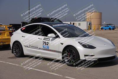 media/Oct-19-2025-Speed Ventures (Sun) [[a6e7fe67be]]/Around the Pits/